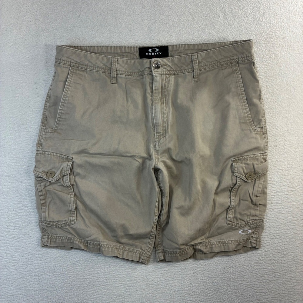 Y2K Oakley Cargo Shorts Men 36x10 Beige Baggy Gorpcore Outdoor Utility Skater‎
